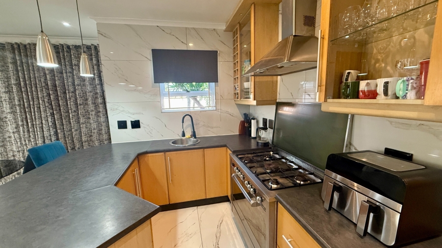 To Let 3 Bedroom Property for Rent in Parklands Western Cape